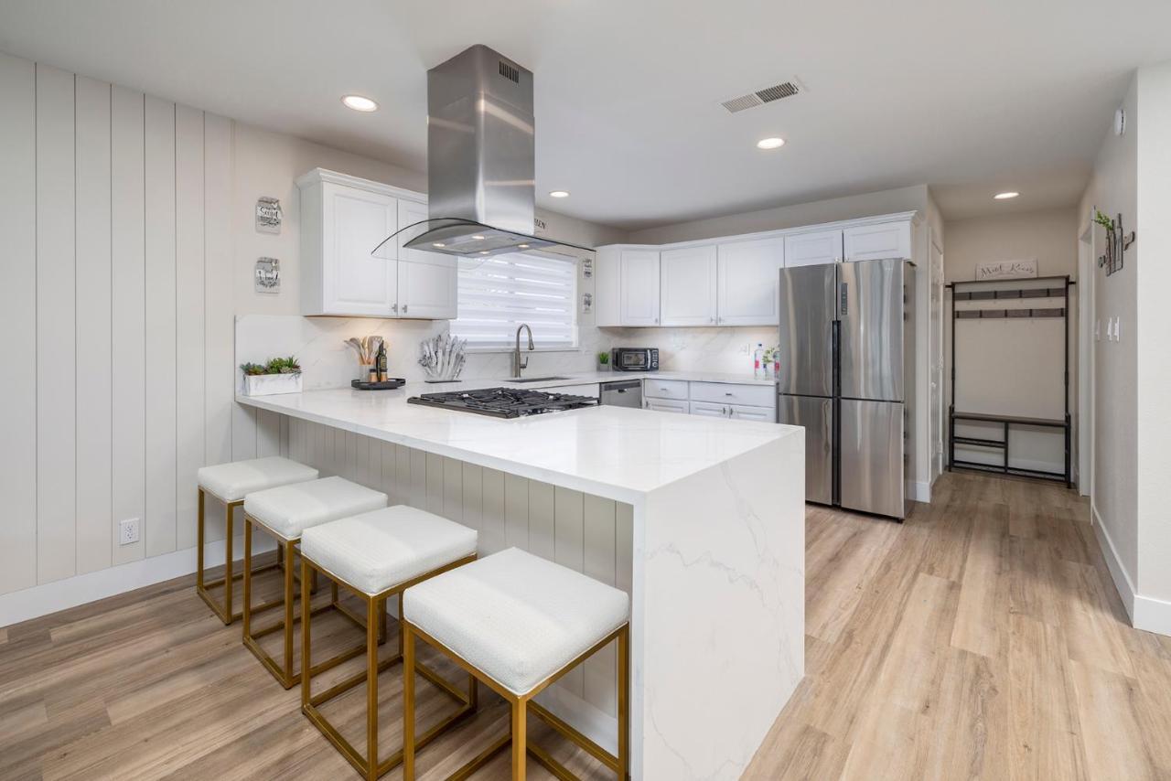 Single Story Minutes From Summerlin With Rv Parking & Dog Friendly Las Vegas Exteriör bild